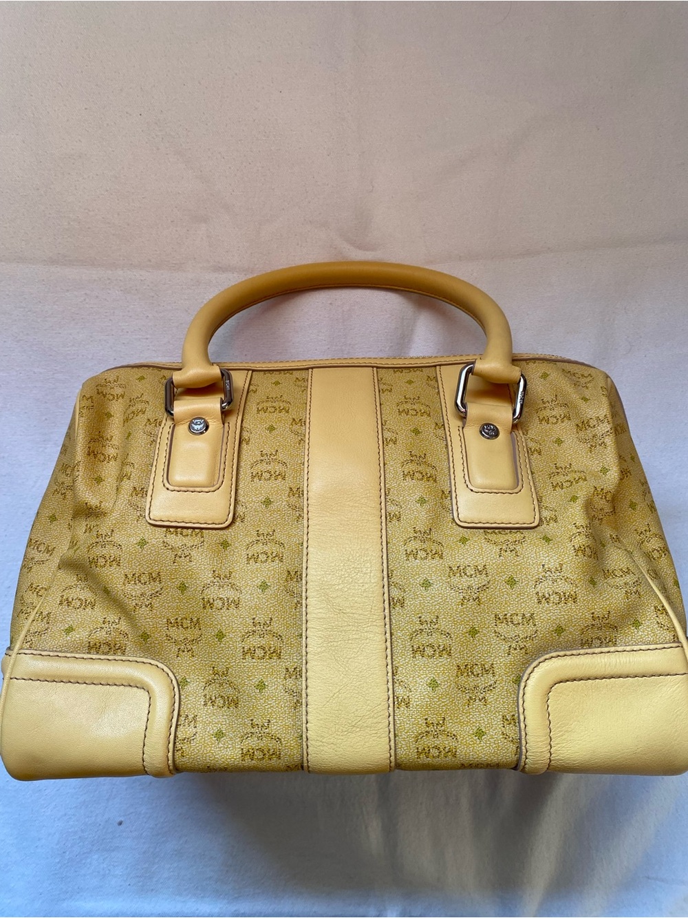 MCM Yellow Leather Logo Tote Bag
(Limited Edition) - Picture 3 of 12
